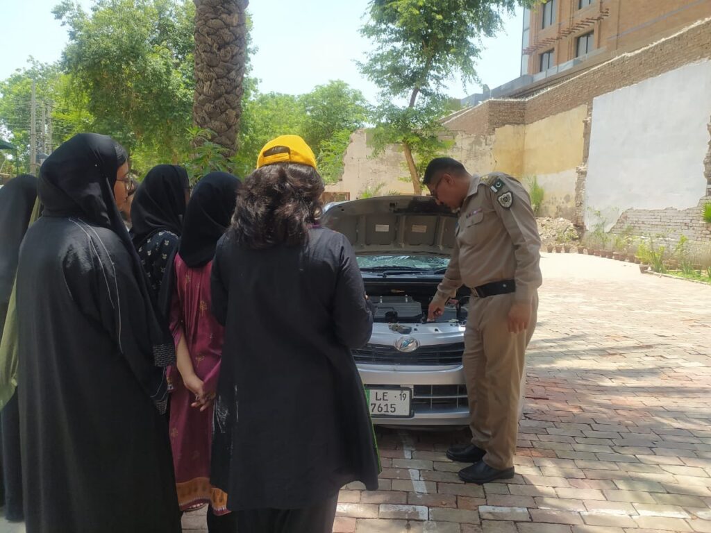 apwa multan, apwa car driving